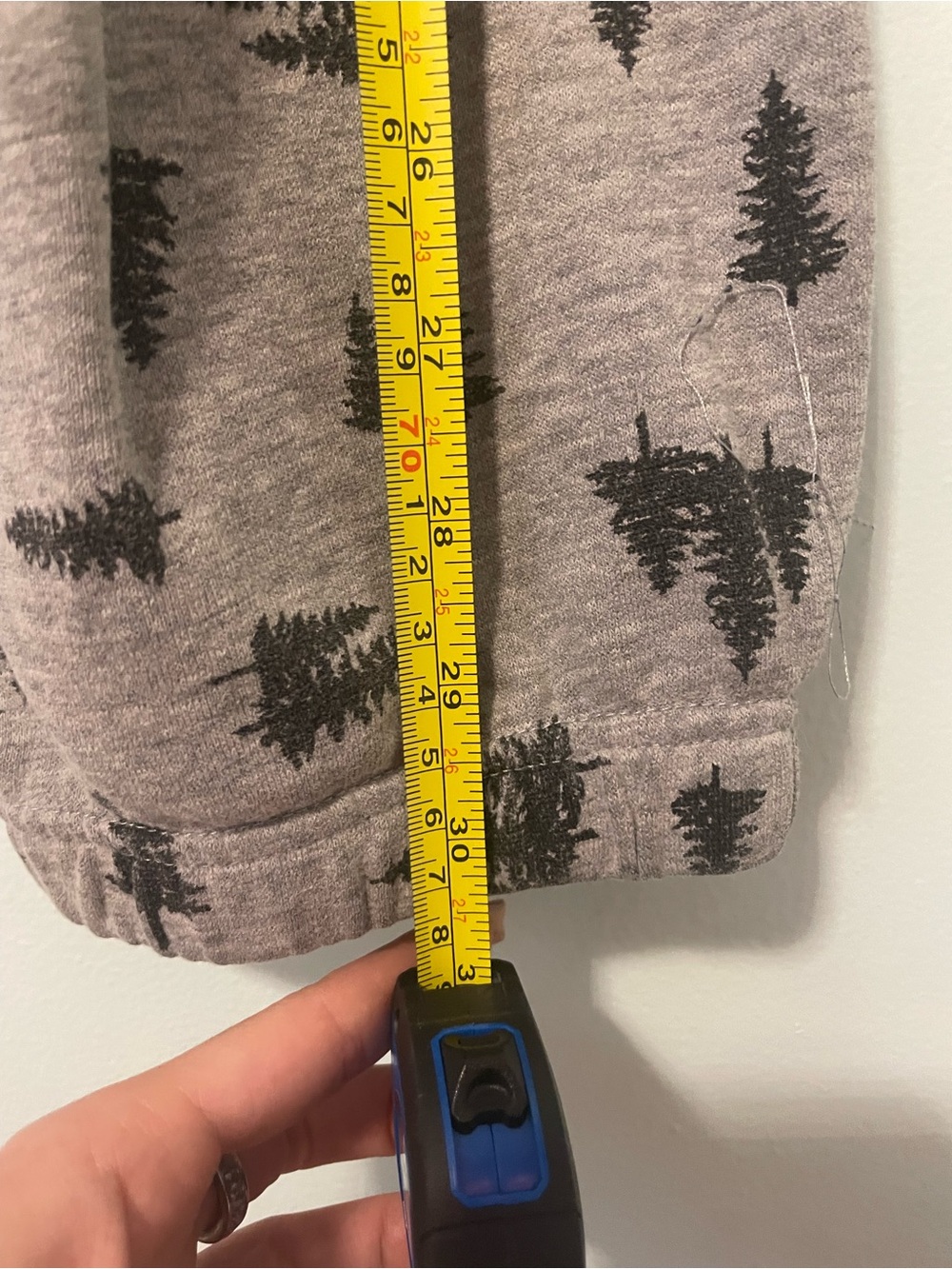 Tree-Print Roots Capri Sweatpants - Picture 4 of 5